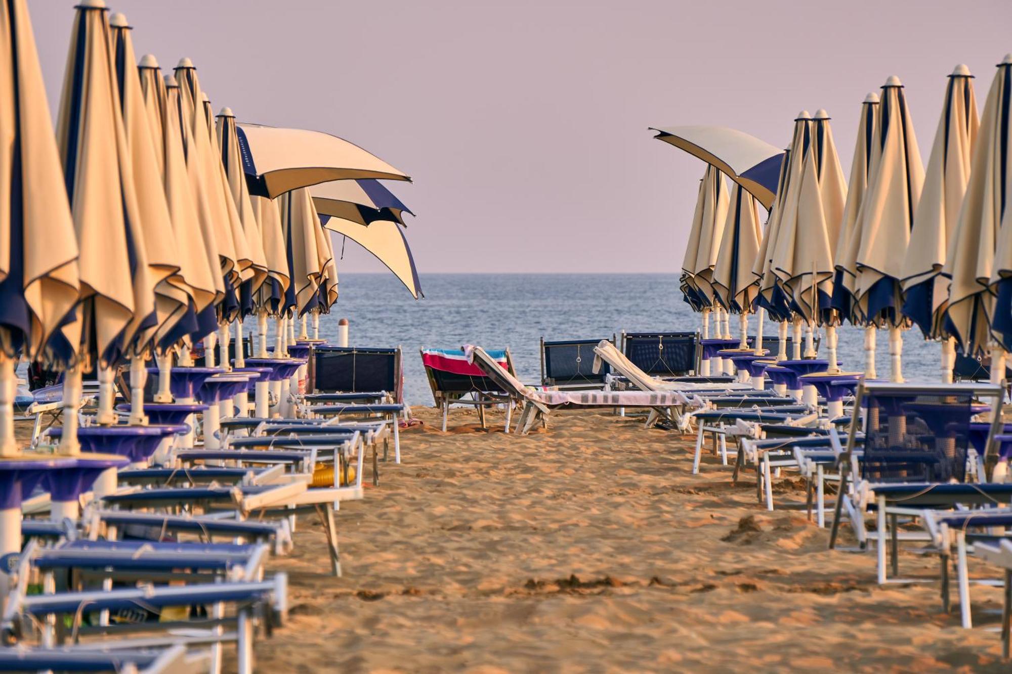 Modern For 6 Guests By The Pool-beahost Porto Santa Margherita